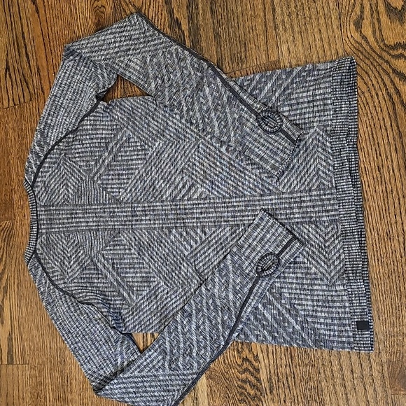Lululemon Athletica Rest Less Pullover Black and Gray Patterned Long Sleeve Top - Picture 3 of 11